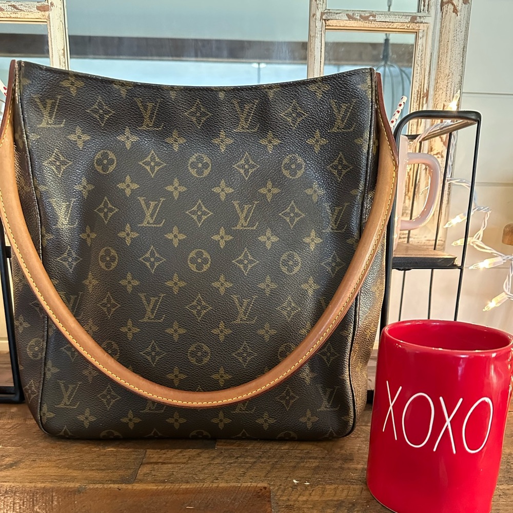 Louis Vuitton Looping GM